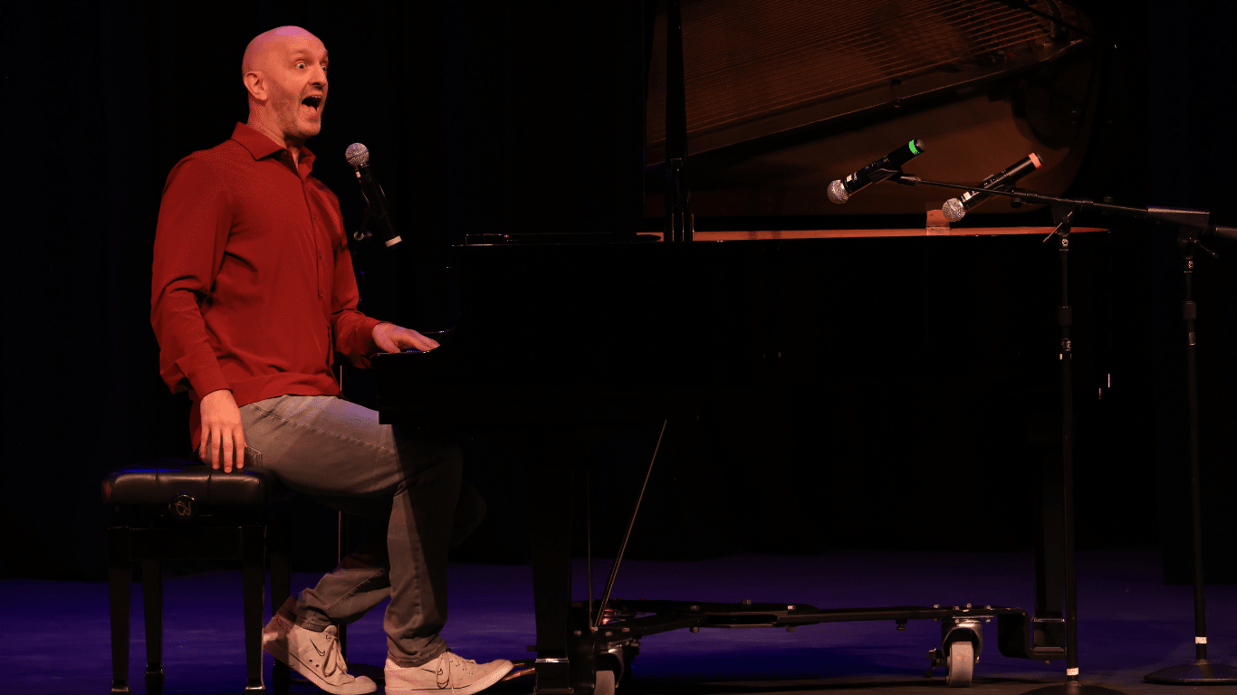 Paul Green at the piano